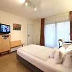 מלון & Wirtshaus Hansen 3*