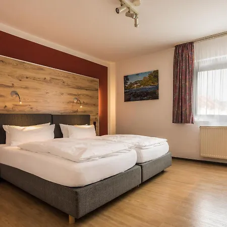 & Wirtshaus Hansen Бергиш-Гладбах