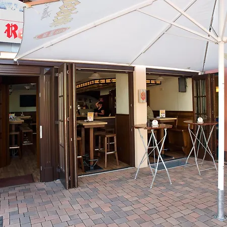 מלון & Wirtshaus Hansen 3*