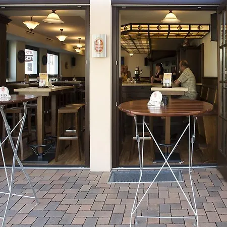 & Wirtshaus Hansen Otel