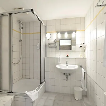 & Wirtshaus Hansen Otel 3*