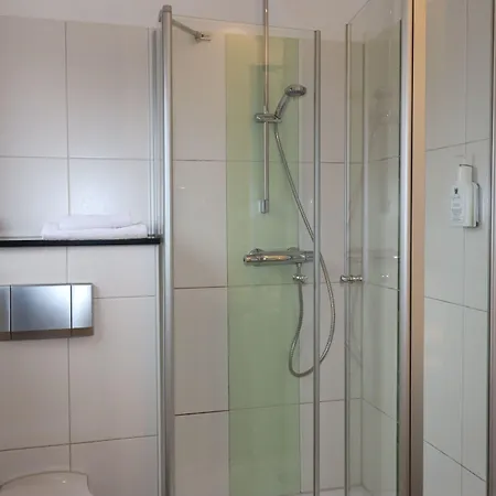 Szálloda & Wirtshaus Hansen 3*