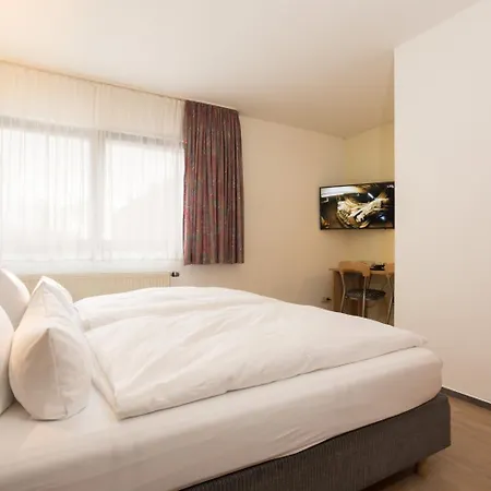 & Wirtshaus Hansen Бергиш-Гладбах