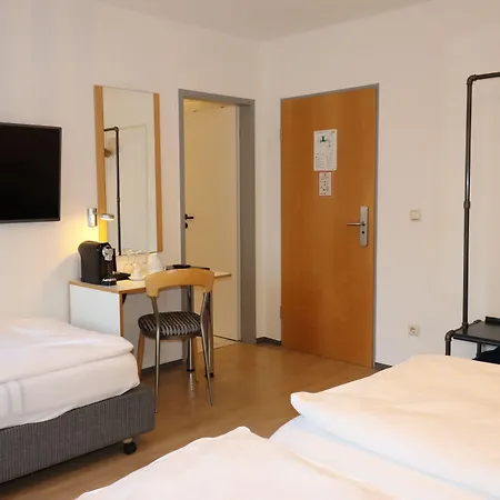 & Wirtshaus Hansen 3* ברגיש גלאדבך