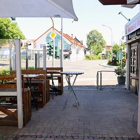 & Wirtshaus Hansen מלון 3*