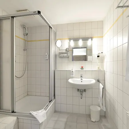 & Wirtshaus Hansen 3* ברגיש גלאדבך