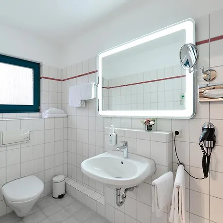 Szálloda & Wirtshaus Hansen