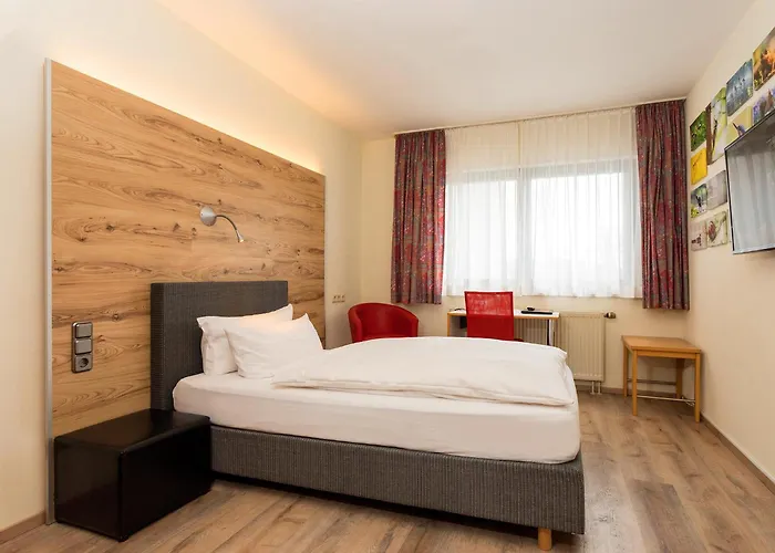 & Wirtshaus Hansen מלון