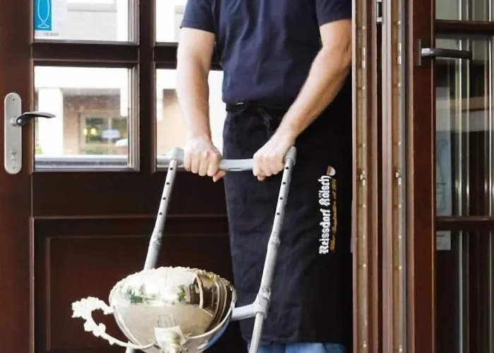 & Wirtshaus Hansen מלון 3*